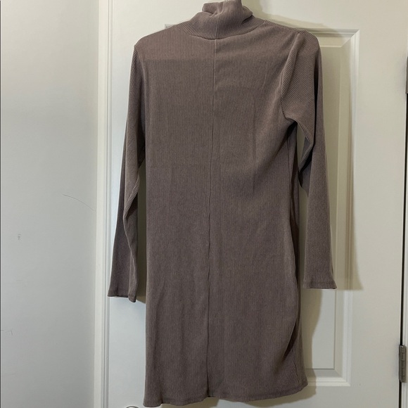 Old Navy Taupe Ribbed Turtleneck Dress - Picture 3 of 5